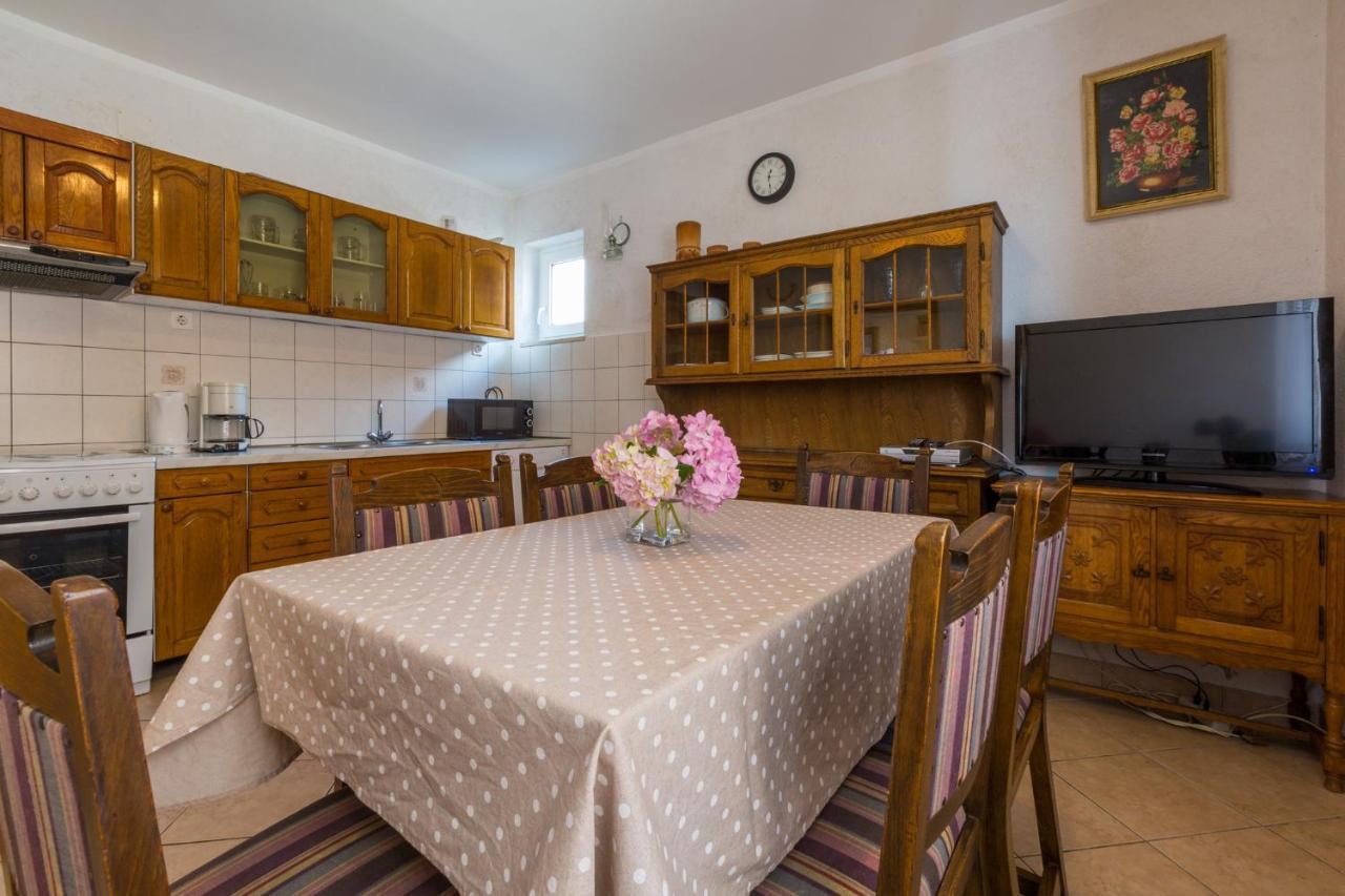 Appartamento Amila Crikvenica Esterno foto